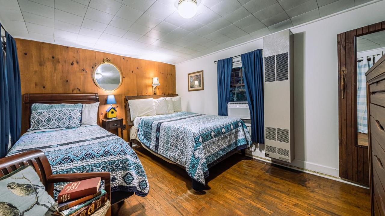 Log Cabin Motor Court Asheville Extérieur photo