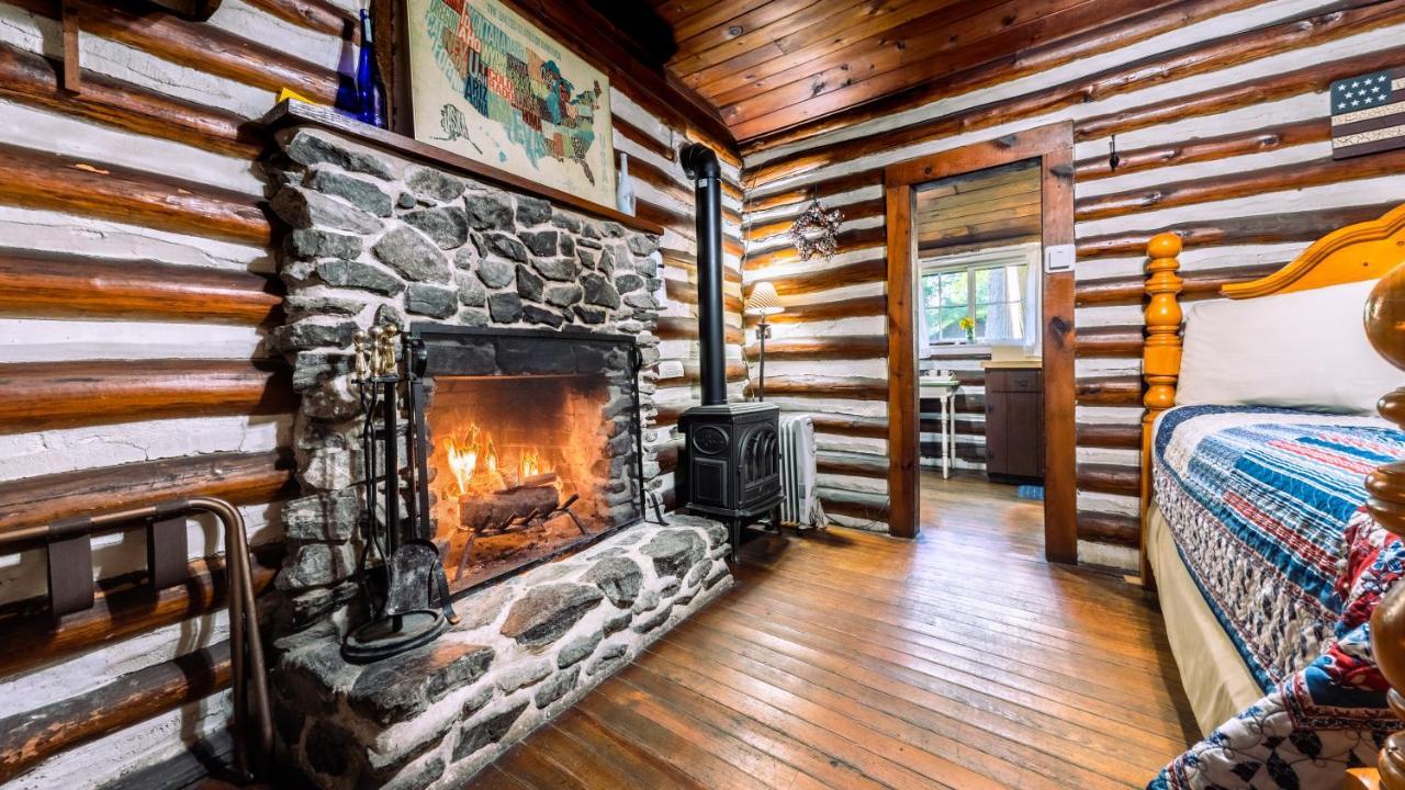 Log Cabin Motor Court Asheville Extérieur photo