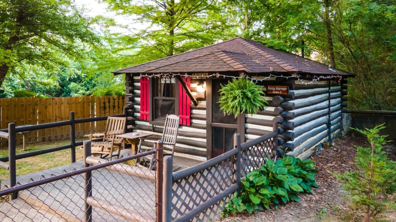 Log Cabin Motor Court Asheville Extérieur photo