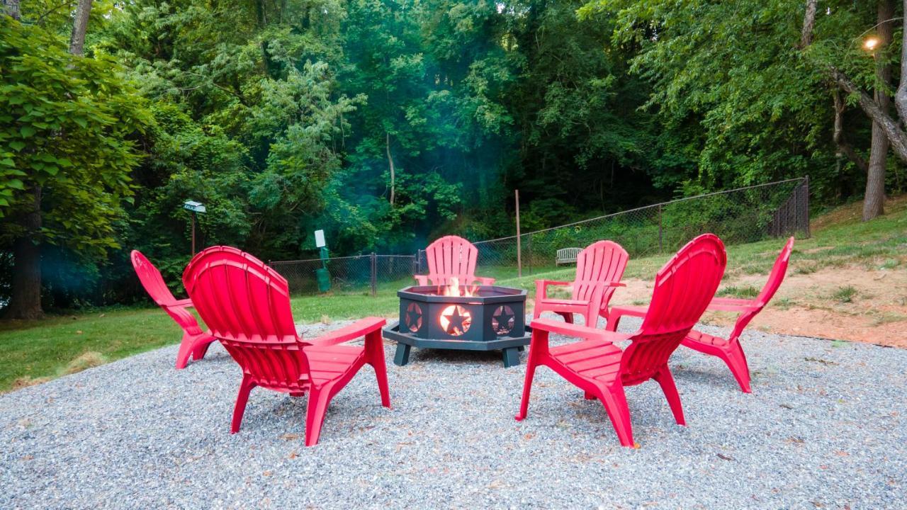 Log Cabin Motor Court Asheville Extérieur photo